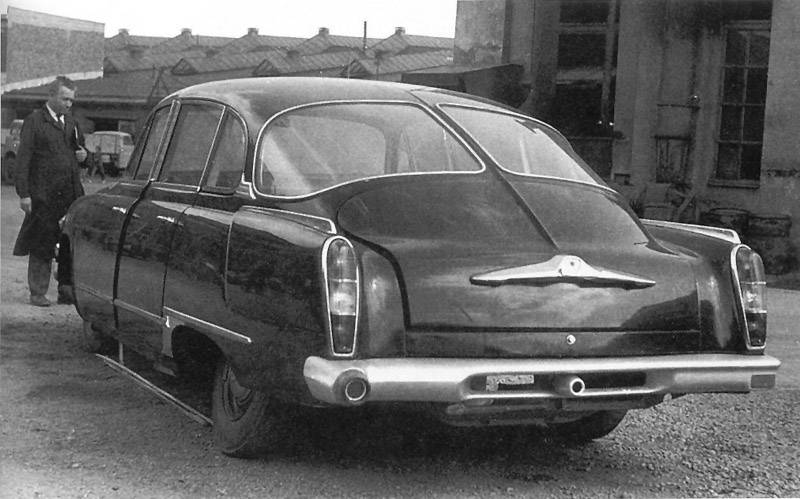 Tatra 2-603