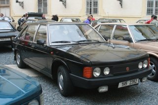 Tatra 613-3