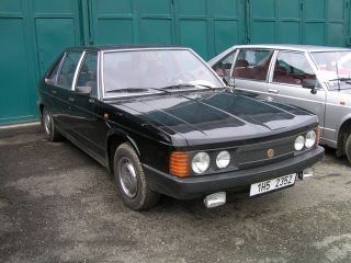 Tatra 613-3