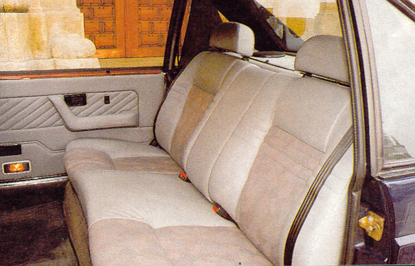 Tatra 613-4 Mi Long Model 95