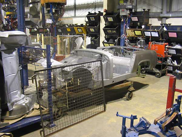 square-wheel-arch MG Midget body