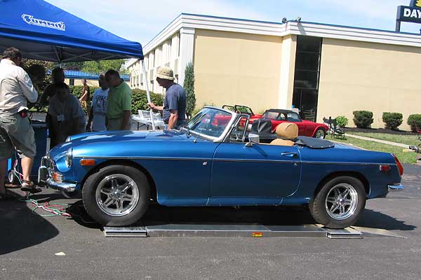 Don Nicholls' MGB V6 being weighed