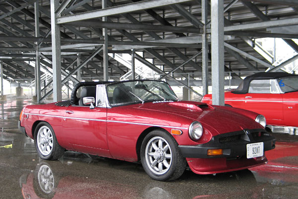 Bill Yobi's 1979 MGB with 1962 Oldsmobile 215