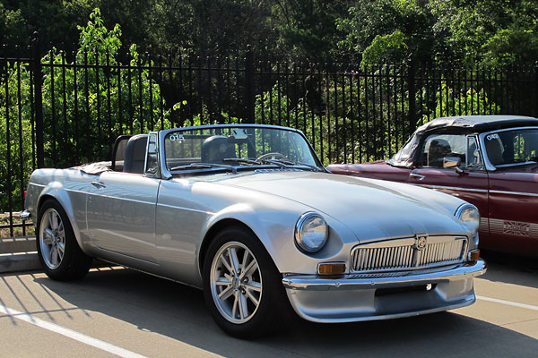 Paul Schils - Fredonia, WI - 1971 MGB - Ford V8