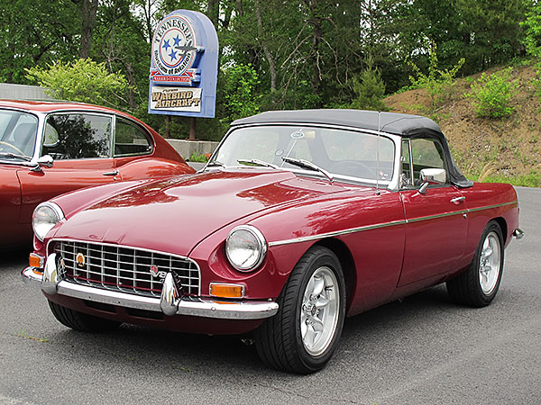 Graham Creswick's 1976 MGB with Ford V8 - Chatham, Ontario