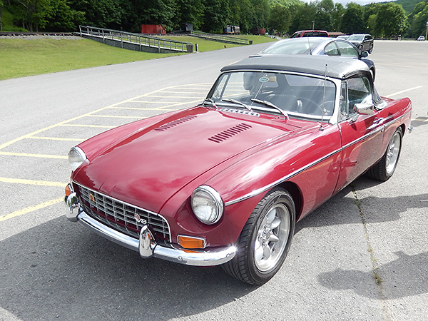 Graham Creswick's 1976 MGB with Ford V8 - Chatham, Ontario