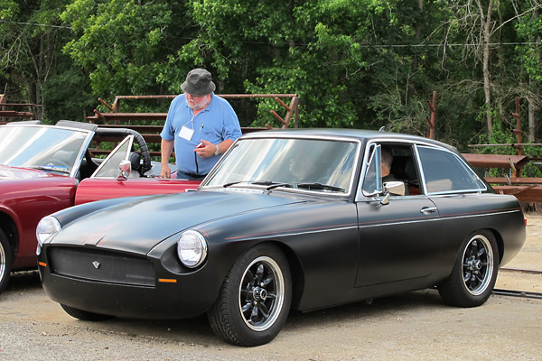 Bill Davidson's 1974 MGB GT with GM 3.4l V6 Engine