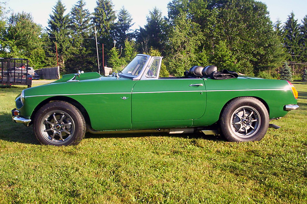 A lighter (more Lotus or Triumph looking) shade of British Racing Green.