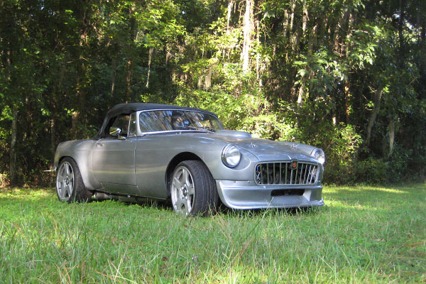 Bill Russell's 1977 MGB with Chevy 305 V8 