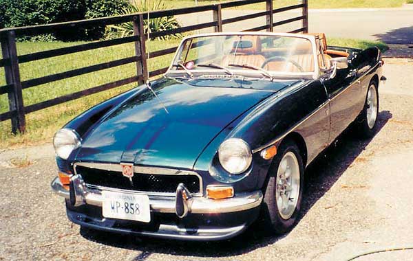 Bob Edgeworth's 1972 MGB with Rover 3.5L V8