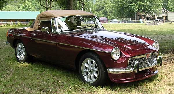 Chris Gore's 1979 MGB with Oldsmobile 215 V8