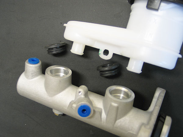 Customized Big-Bore Brake Master Cylinder