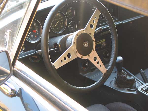 leather wrapped steering wheel