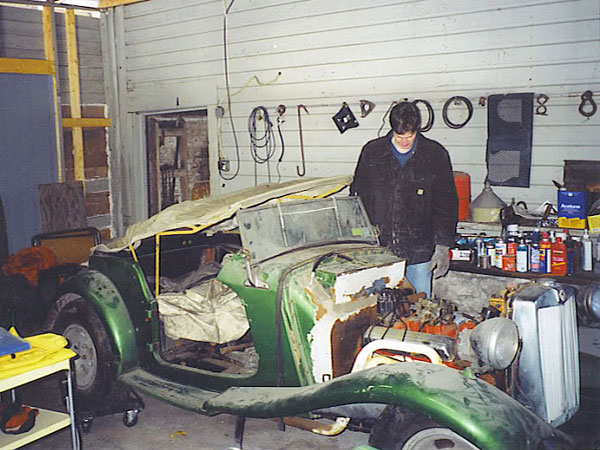 Thom Gingher of Buffalo, New York transplanted a Chevy V8, a Corvair front suspension and a Corvette IRS into this MG TD.