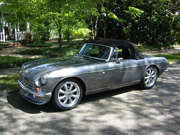 Evan Amaya's Rover Powered MGB V8