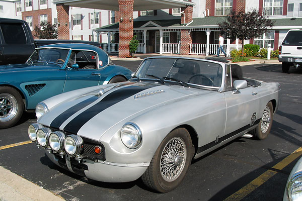 Harvey Leichti's MGB with GM 2.8L V6