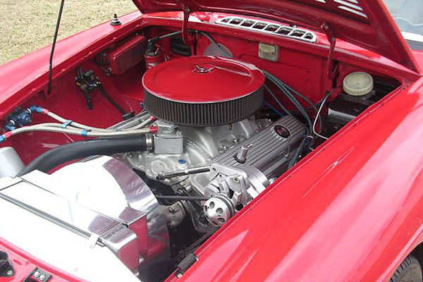 Henry Byrd's 1974 MGB with Chevy 350 V8