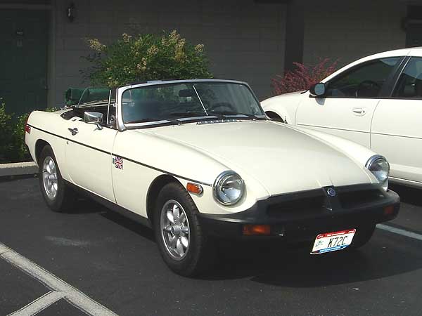 John Hirst's 1977 MGB with Rover V8