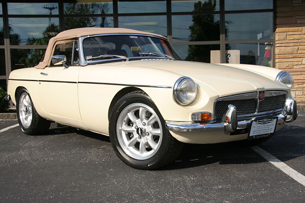 Ken Biermann's Rover aluminum V8 powered 1969 MGB