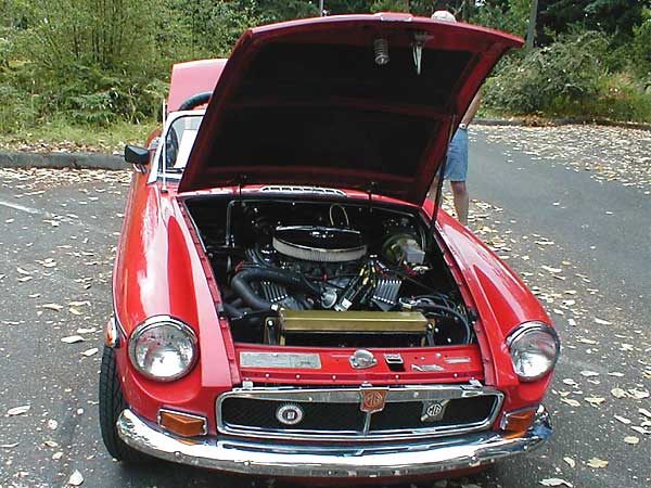 Ken Bottini's MGB: Rover V8