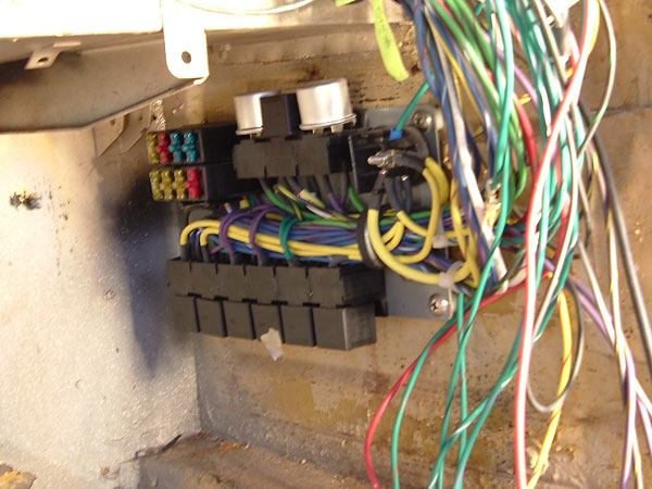 Advance Auto-Wire wiring harness.