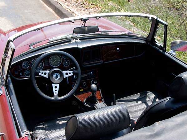 MGB LE interior