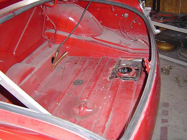 centered MGB fuel tank