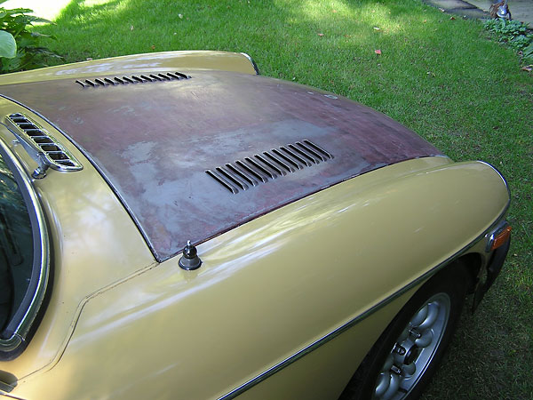 Louvered bonnet.