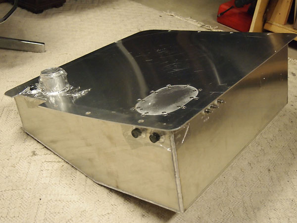 Custom Rod Works aluminum fuel tank with internal fuel pump.