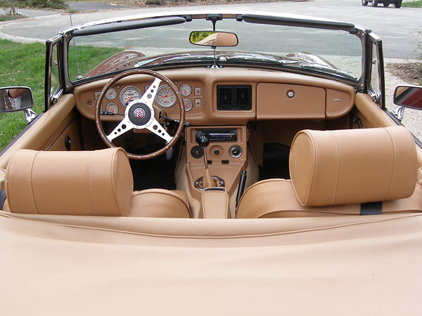 Sony DIN-mounted stereo radio and CD player, mounted in the center console.