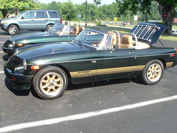 Pat Dempsey's MGB-LE with Rover V8