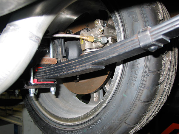 Paul initially installed the axle on MGB leaf springs.