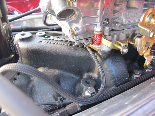 Edelbrock Performer 289 intake manifold.