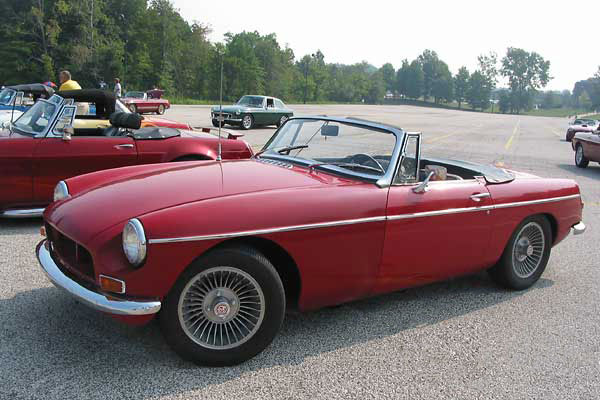 Scott Costanzo's 1968 MGB with GM 3.1L V6