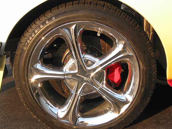 Four wheel disc brakes, with Wilwood calipers