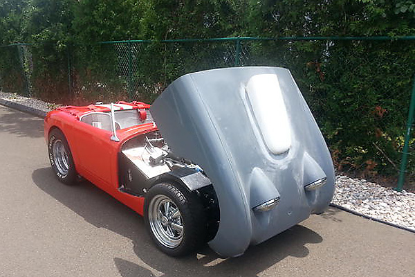 Clay Smith's 1960 Austin Healey Sprite with Chevrolet V8