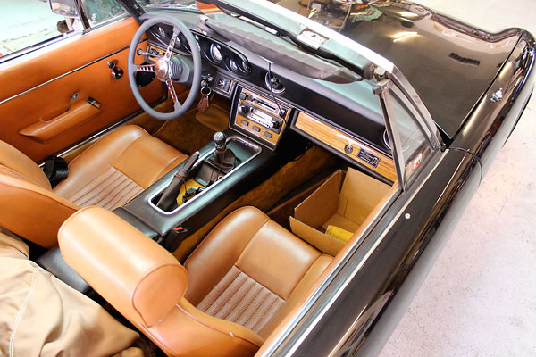 This handsome, understated interior is original to Ernie's Jensen Healey.