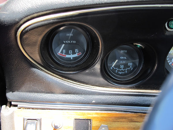 Original Smiths voltmeter and oil pressure gauges.