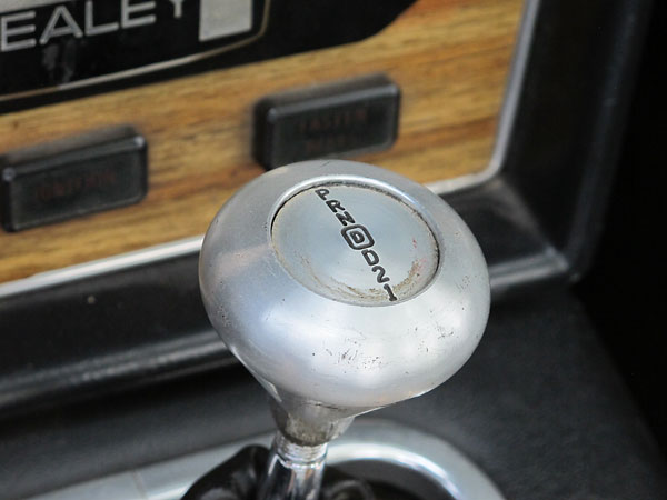 Lokar gear selector knob.