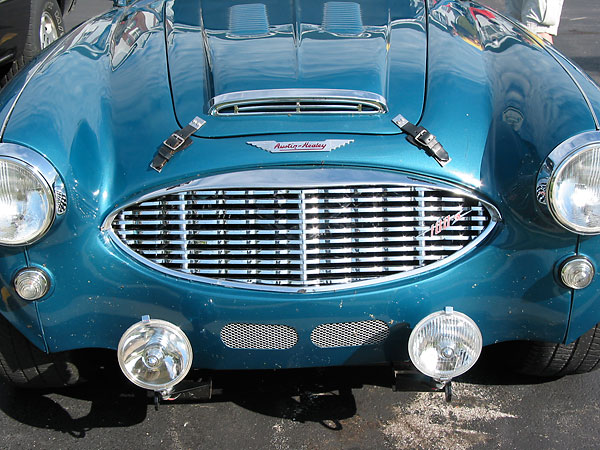 Austin Healey 100/6 grille