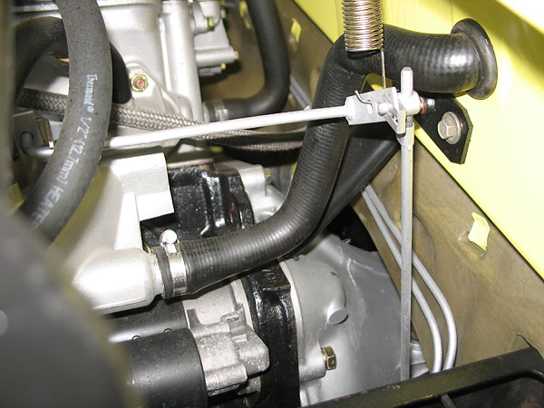 Throttle linkage.