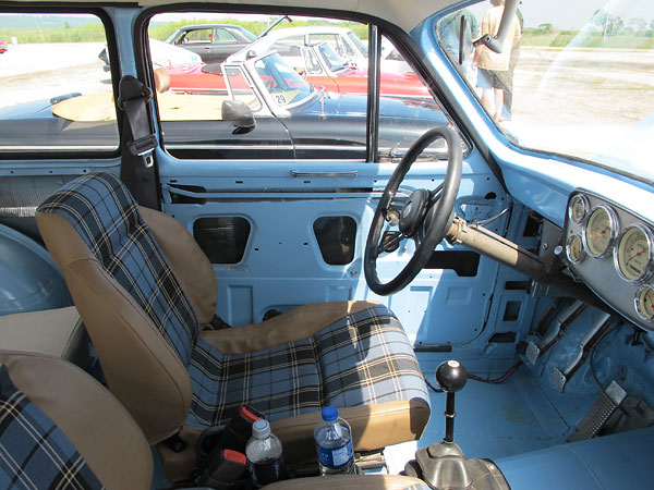 Jeep Wrangler 3-point seat belts for both front and rear seats.