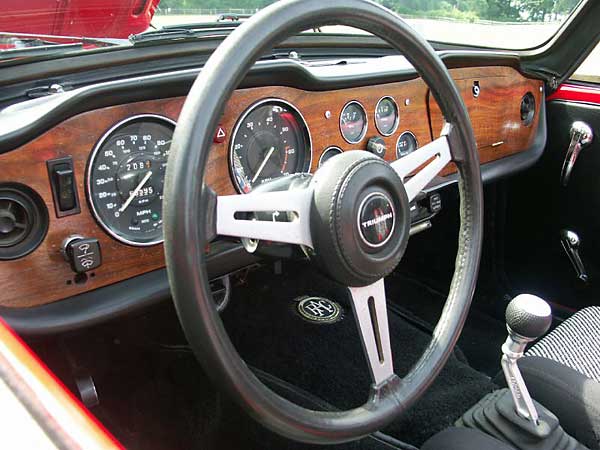 leather steering wheel