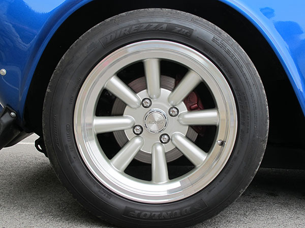 Konig Rewind 8-spoke aluminum wheels.