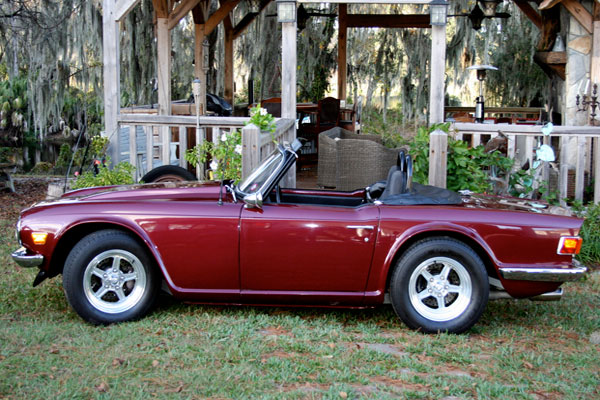 Awesome power and a super-smooth ride delivered by an old-fashioned British sports car.