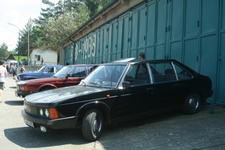 Tatra 613-3